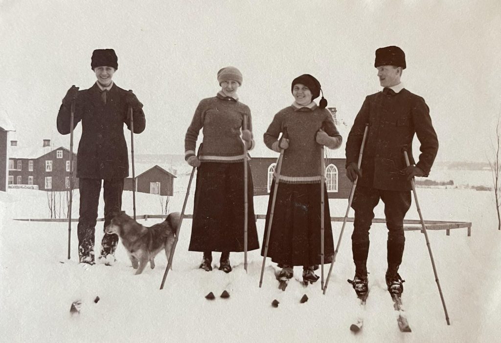 Halvdan, Svea, Agnes och Knut Forsberg
